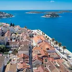 The Renaissance - Zf Hvar *