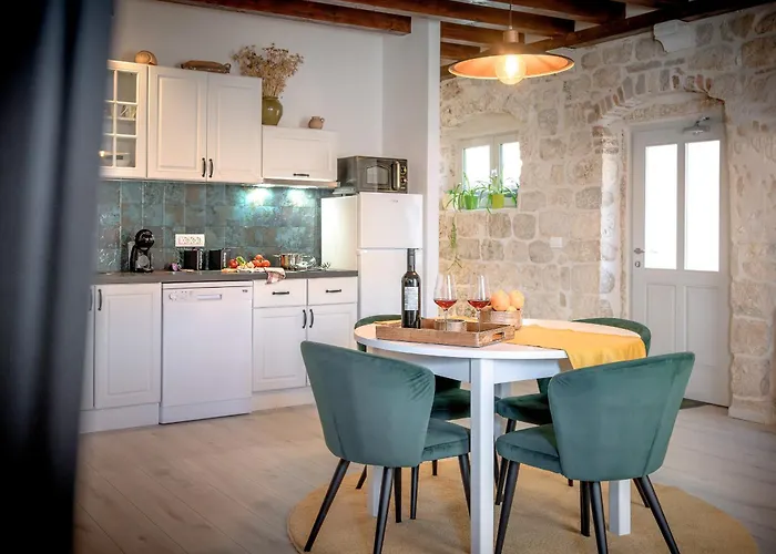 The Renaissance - Zf Hvar *