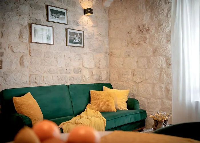 The Renaissance - Zf Hvar *