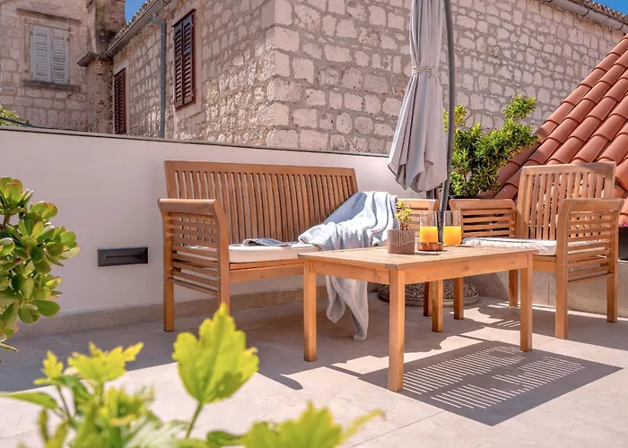 The Renaissance - Zf Hvar