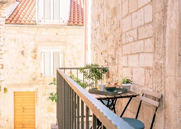 The Renaissance - Zf Hvar Apartment