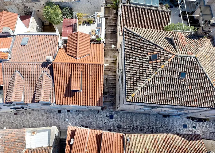 The Renaissance - Zf Hvar