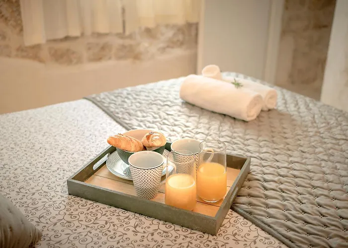 The Renaissance - Zf Hvar * 흐바르